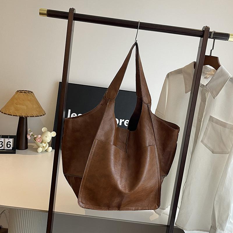 Leisure Commuting Retro Large Capacity Bag, New Fashionable Commuting Shoulder Bag, Student Class Tote Bag