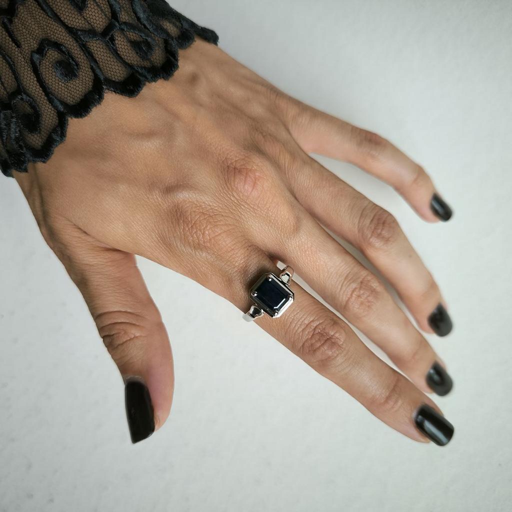 Stříbrný prsten s přírodním safírem 2,367 ct, hmotnost výrobku 3,5 g (2181163)