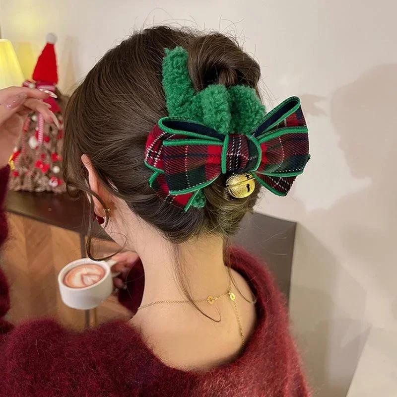 Christmas Creative Gifts Bell Bow Plush Grip Clip Autumn and Winter Large Shark Fashion Headwear Accessories Women Fashion Gifts