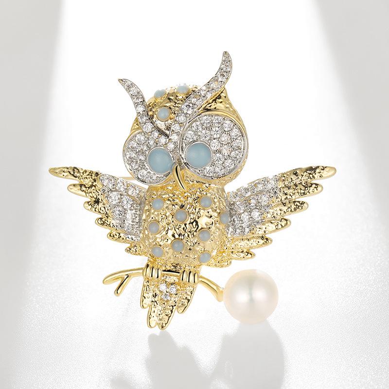 Bo Xin Yun Luxury Pearl Owl Brooch with Agate  Zirconia - Two-tone Gold Pin Suit Accessory