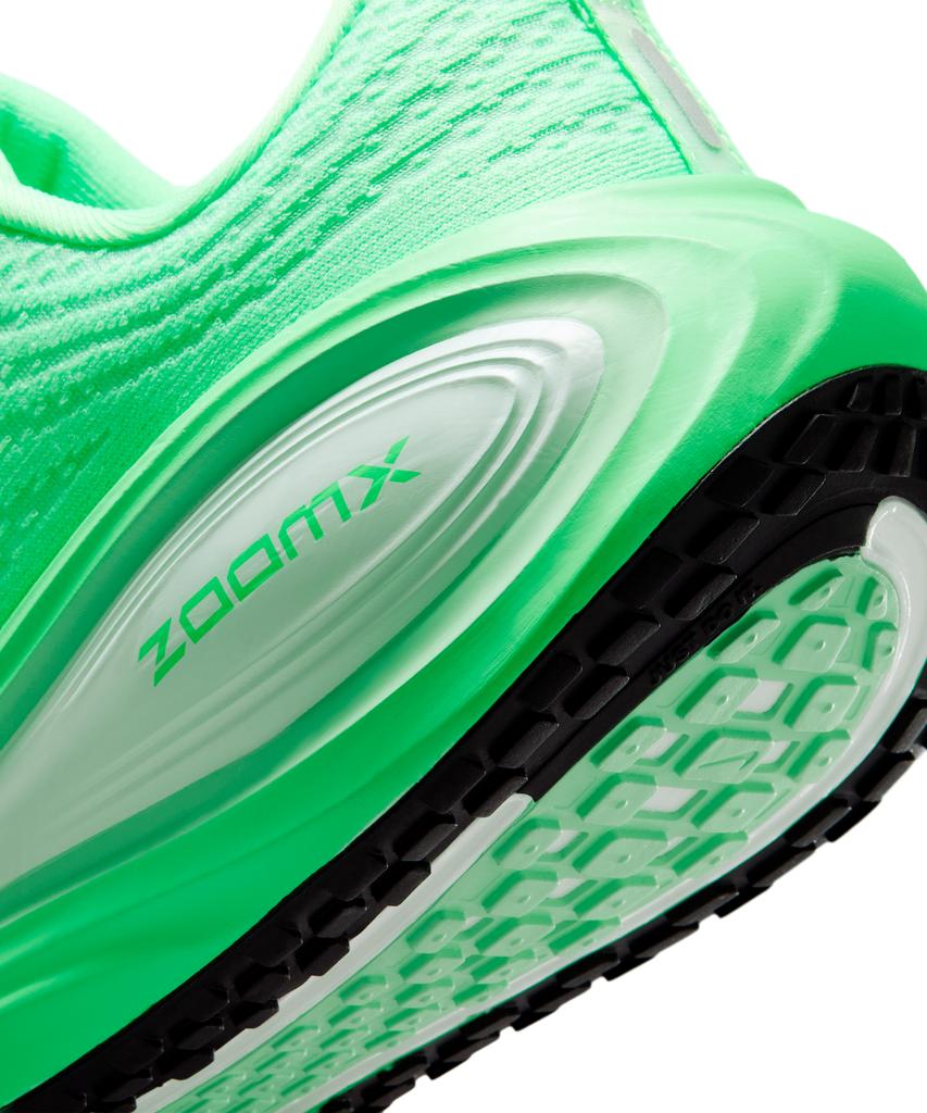 Nike Vomero Plus W - White:Illusion Green:Cucumber Calm:Metallic Silver / Hv8154-111