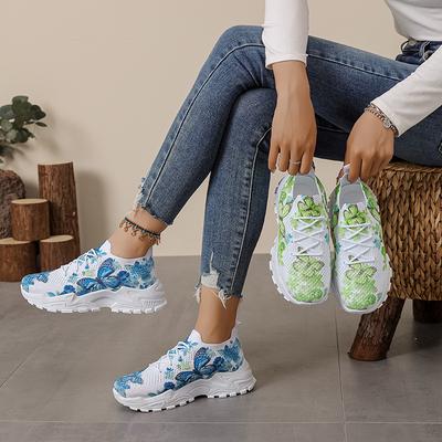 Büyük beden moda baskı havalandırma delikli spor ve günlük tek ayakkabılar yeni bağcıklı yumuşak taban çok renkli