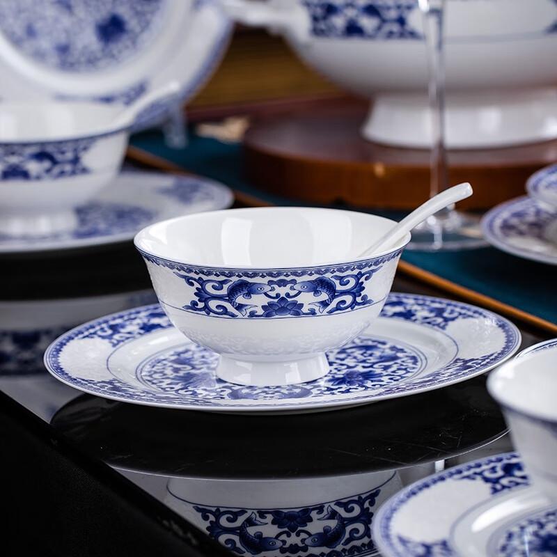 LISM Jingdezhen 38-Piece Blue & White Porcelain Dinnerware Set