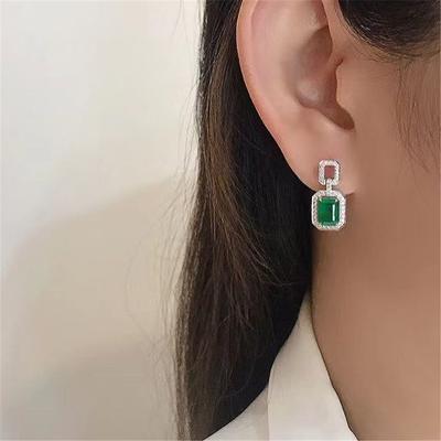 Boucles d'oreilles pendantes vertes tendance Huitan, carrées en zircone cubique, élégantes et tendance, pour femmes, bijoux de luxe pour fête de mariage