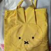 Tote bag with coin purse and pocket, zippered shopping bag, shoulder bag, crossbody bag, large capacity, stylish, popular character goods, perfect