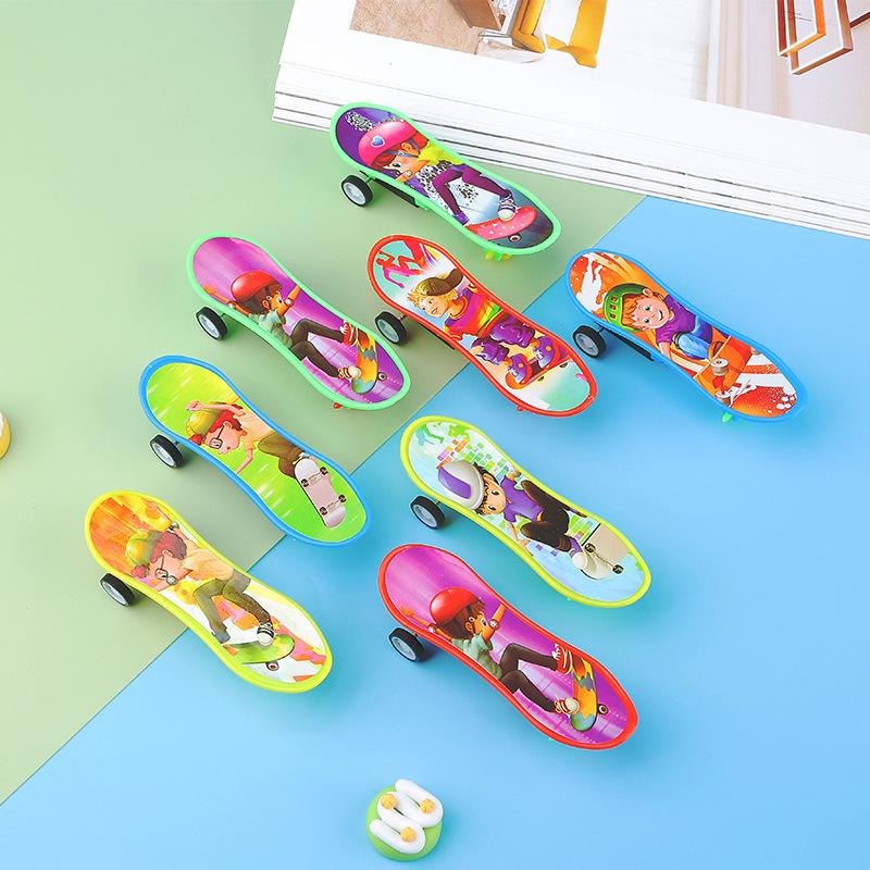 Mini Pull-back Finger Skateboard Car - Educational Toy & Prize for Kindergarten Kids