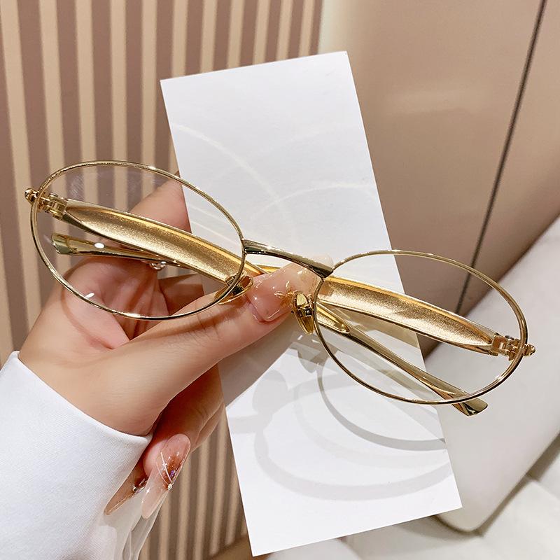 Trendy Fashion Wide Thick Metal Frame Sunglasses Oval Small Frame High-end Runway Sunglasses 2026 New Model