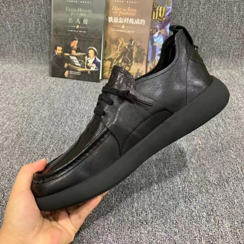 Men's lightweight one-pedal small leather shoes autumn and winter black fashion board shoes fashion sports and leisure shoes men's shoes