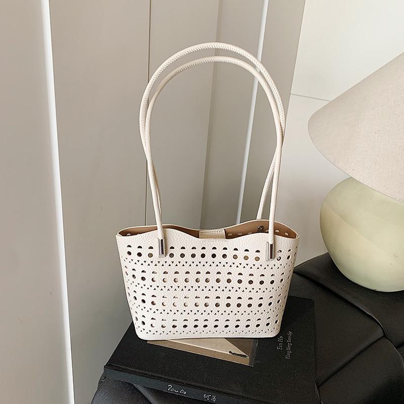 

Вместительная модная сумка-тоут с полым дизайном, женская повседневная универсальная сумка через плечо для поездок на работу, сумка-подмышка, тренд белый