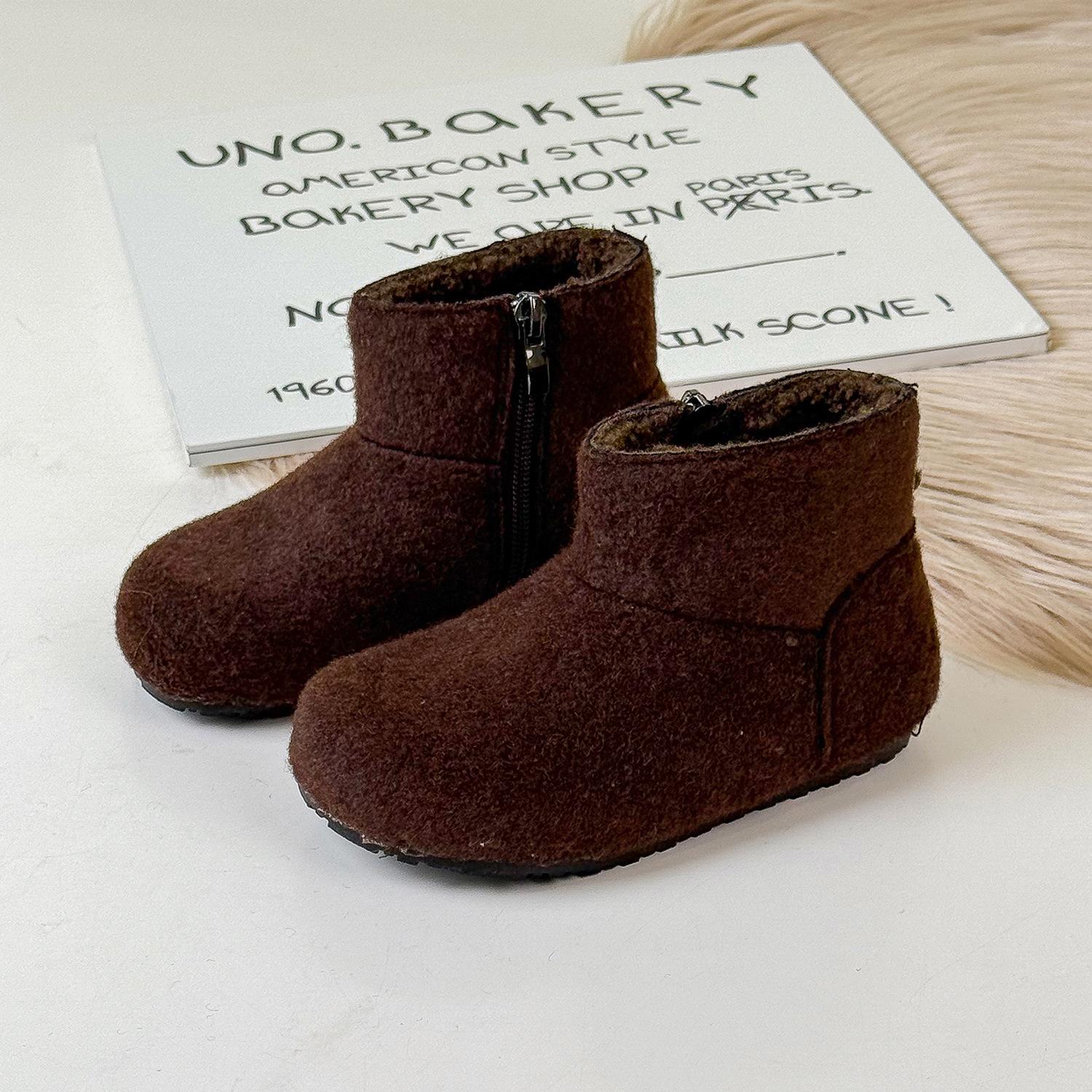 

Ботинки для девочки-одноклассницы, модные универсальные бархатные шерстяные короткие ботинки в корейском стиле, ботинки для малышей на мягкой подошве 22-25 yards whole hand 4 pairs starting batch коричневый