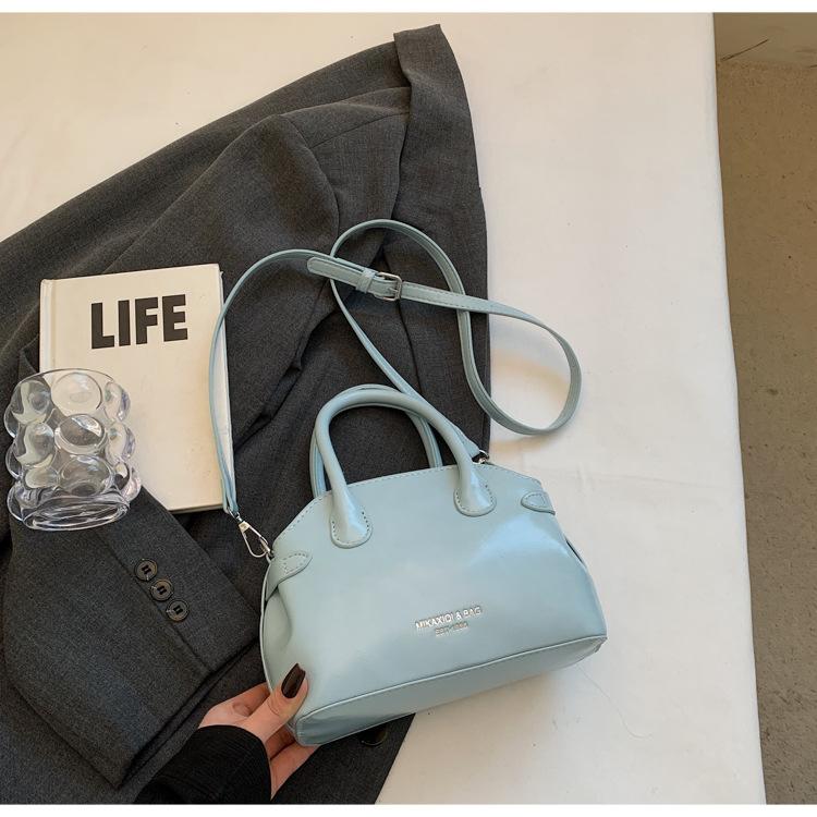 New Small Bag Women's Summer Versatile Shoulder Messenger Bag Retro Popular Portable Bucket Bag