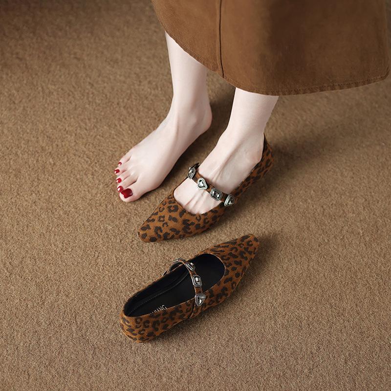 286-19 Low-heeled Versatile Single Shoes 2025 Spring and Summer Popular New Temperament Light-mouth Shoes Retro Small Leather Shoes