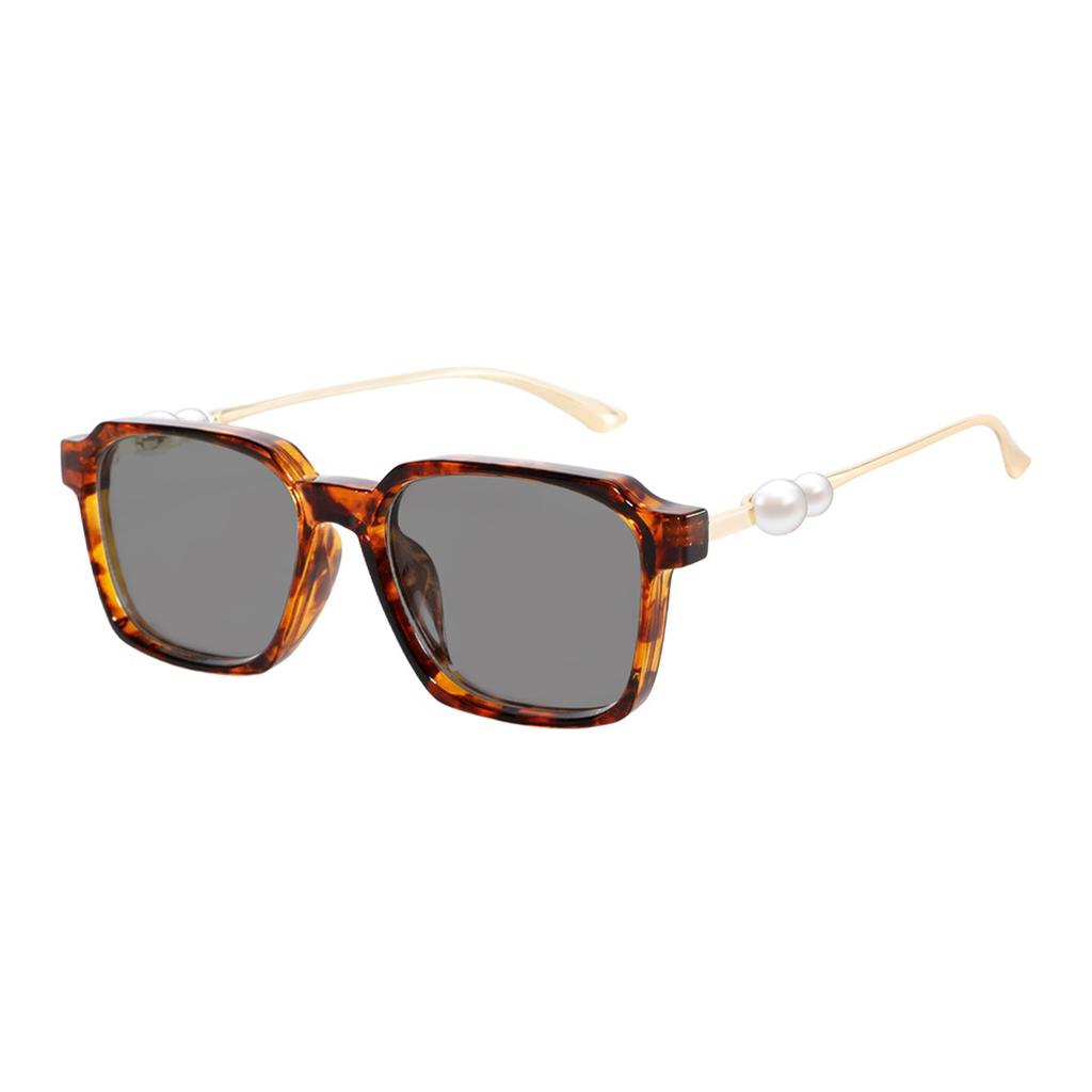 Square pearl sunglasses, new European and American fashion trend sunglasses, advanced sense and thin sunglasses, women