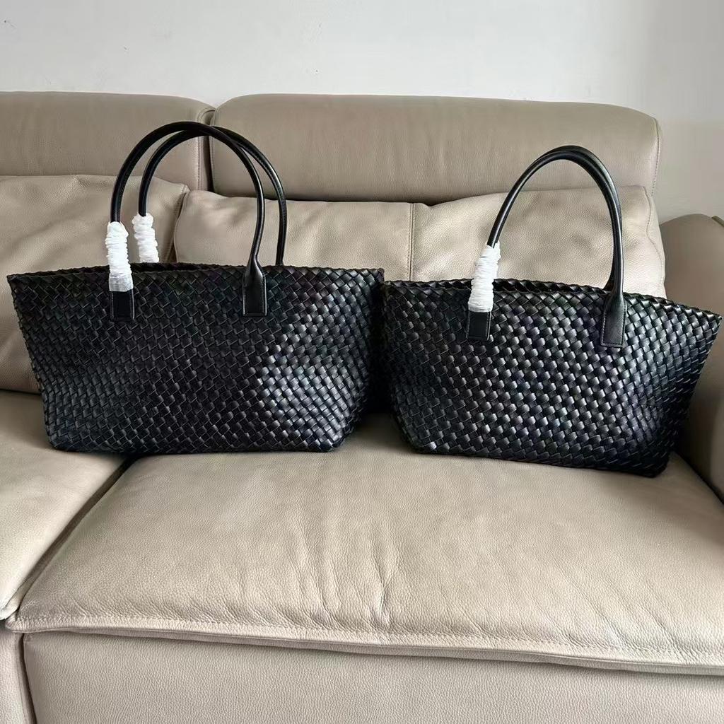 Handmade Leather Woven Bag Large Capacity Tote Mother Bag Vegetable Basket Design Shoulder Bag Tide