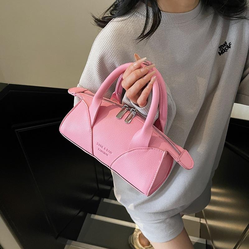 Tote Bag Women's Large Capacity 2025 New Casual Versatile Fashion Messenger Bag Soft Leather Handbag Work Commuter Bag