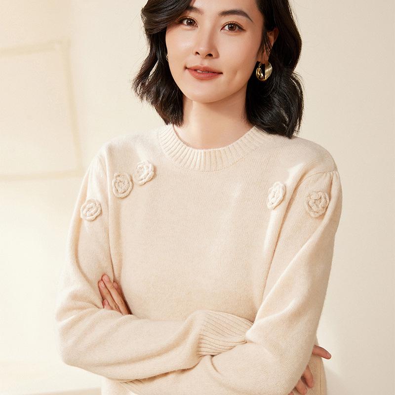 Women's Hand-Sewn 100% Pure Wool Sweater - Golden Camel Loose Knitwear, Autumn/Winter 2024, Round Neck Base Layer.
