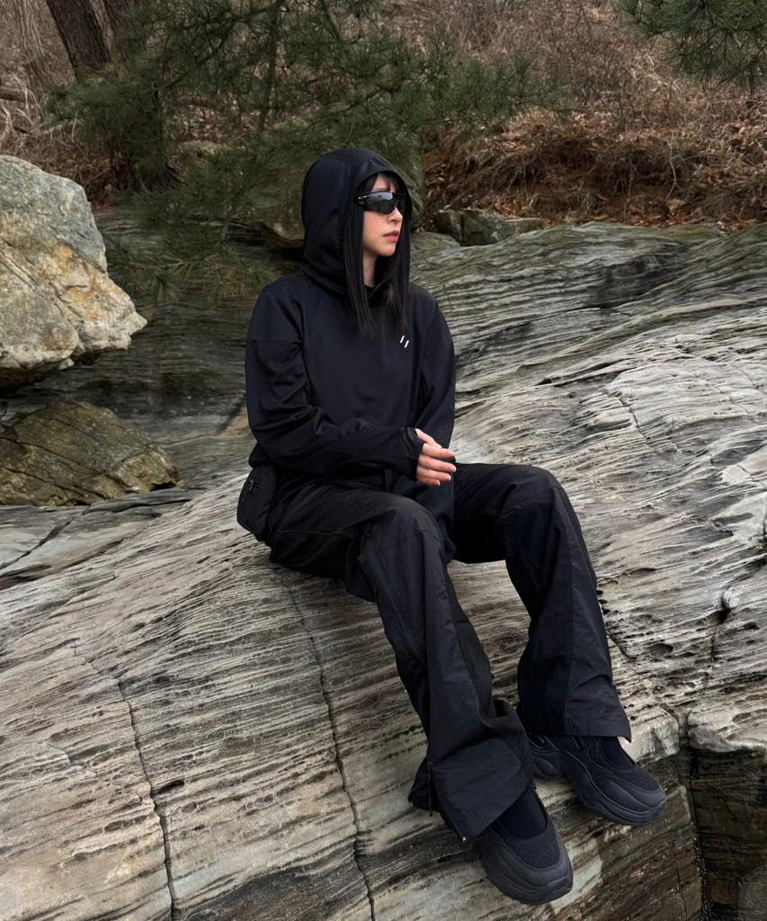 Brisa Pullover Hoodie_Black