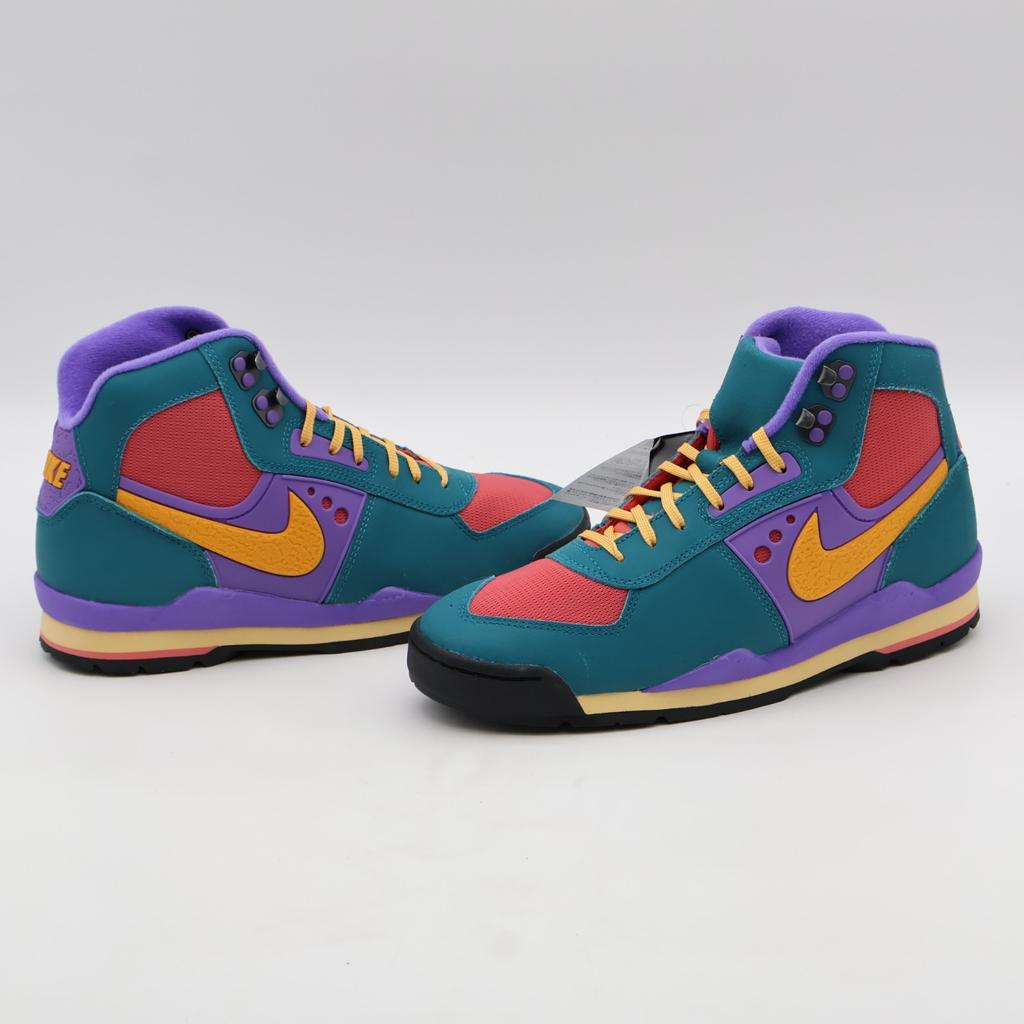 IH4450-300 Nike Baltoro High Bright Spruce Fruit Punch (Men's)
