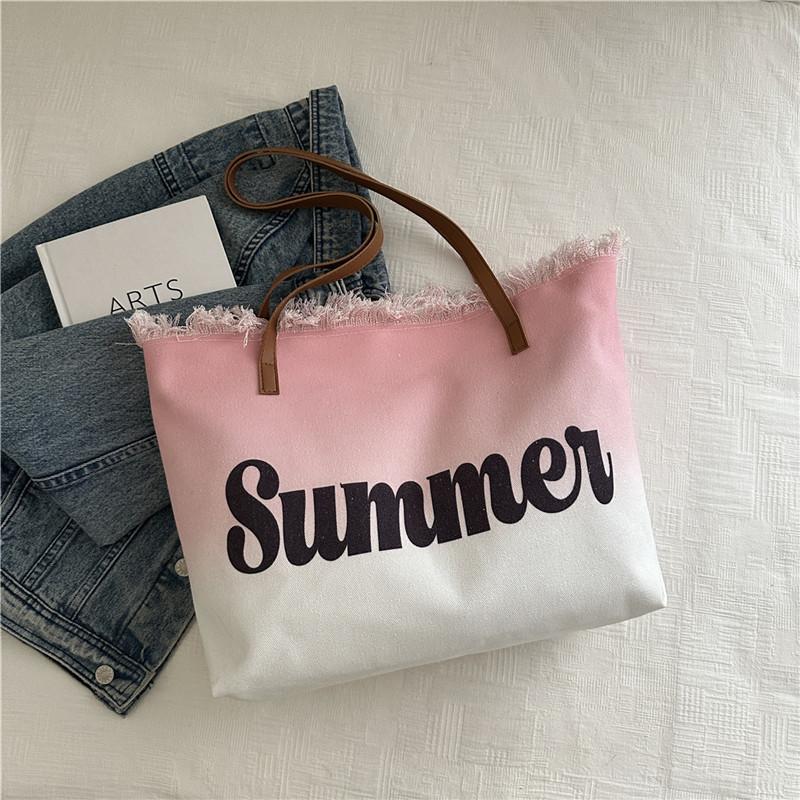 New large-capacity fringed bag beach bag women's shoulder tote bag is now popular casual bag popular women