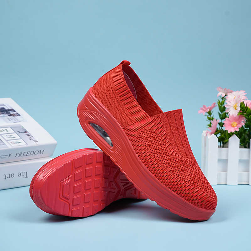 Fashion Hairdressing Heels Red Trainers Casual Womens Summer Sneakers Black Women Shoes Sport Besket New Scarp New Season Footwears