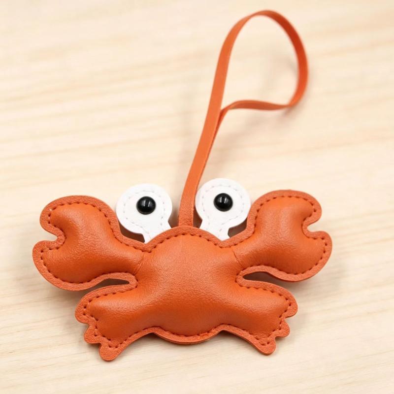 Creative Crab Keychain Scratch Resistant PU Leather Key Ring Hawaii Trip Souvenir Perfect Gift for Collectors