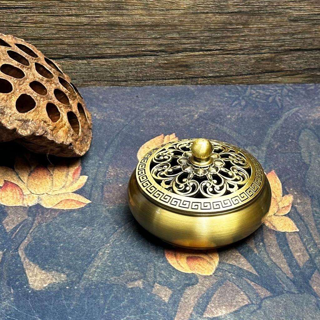 Klassisk Antik Rökelsebrännare med Platt Botten Ren Koppar Hushåll Inomhus Dekorativ Zen Sandelträsnideri Rökelsebrännare