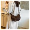 Retro Leopard Print Crossbody Bag: Autumn/Winter Fashion Versatile One-Shoulder Women's Dumpling Bag