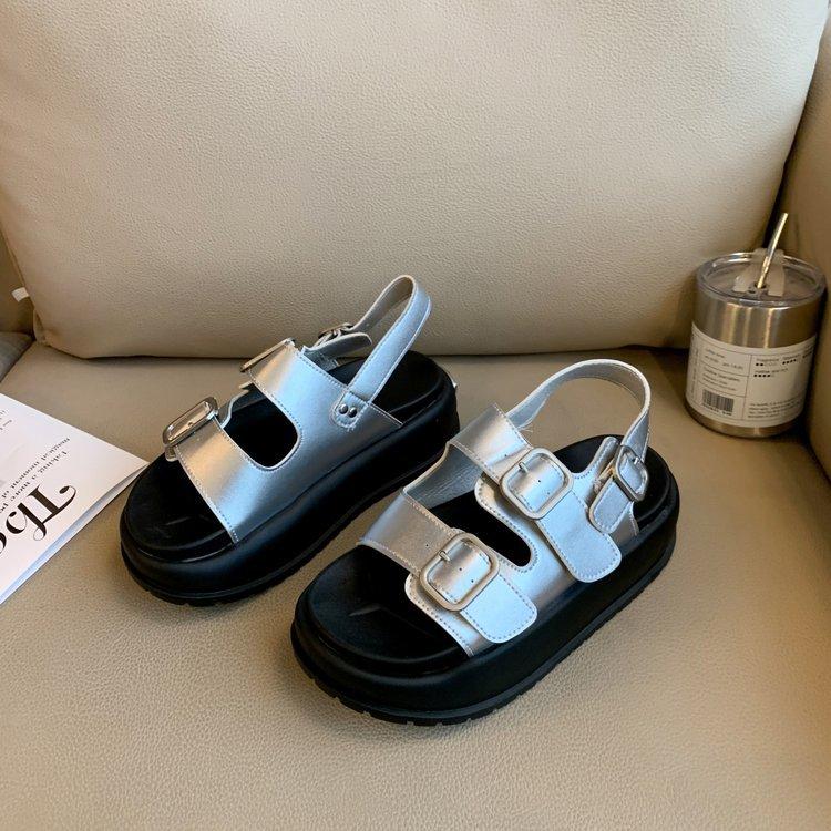 Platform sandals for women's outer wear 2025 summer new casual sandals with retro versatile student Roman shoes for women