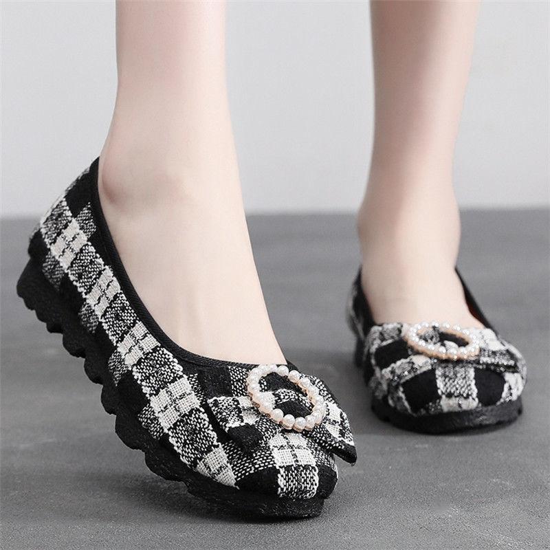 Spring and Summer Women's Cloth Shoes Singles Shoes Flat Bottomed Mom Shoes Soft Sole for One Foot