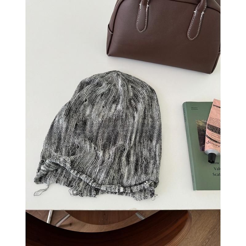 Personalized Distressed Hole Knitted Hat for Women in Autumn Niche Pile Hat Japanese Wasteland Air Cooled Hat Warm Pullover Hat