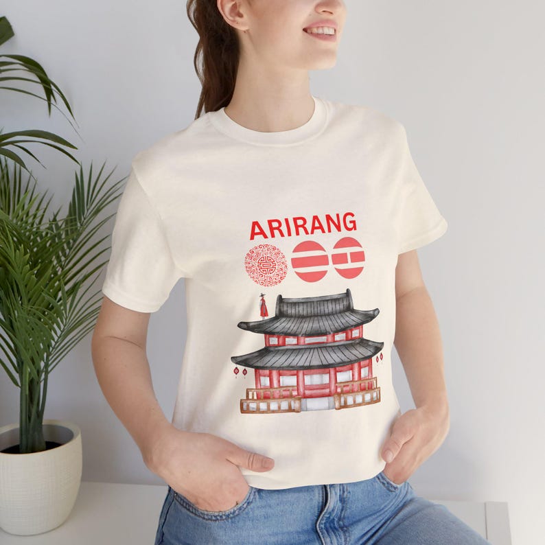 ARIRANG Cultura Popolare Coreana Hanok Acquerello Grafica Oversize Streetwear Fan Merch K-Culture T-Shirt Top per Appassionati di Cultura Coreana