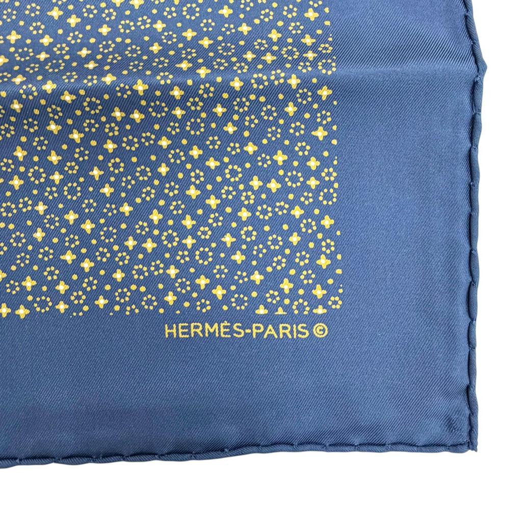 Excellent HERMES scarf Petit Carré Carré 45 Gavroche All-over print Navy silk Used