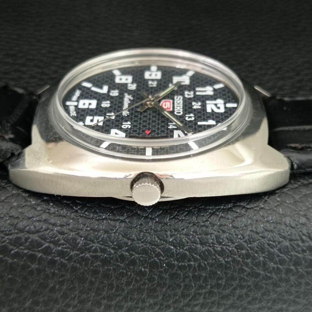 VINTAGE SEIKO 5 AUTOMATIC 7005A JAPAN MENS BLACK COLOR DIAL WATCH A709358-1