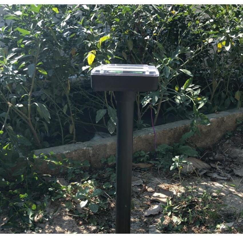 Ultrasonic Animal Repeller for Outdoor Pest Mouse Solar Power Pest Repellent