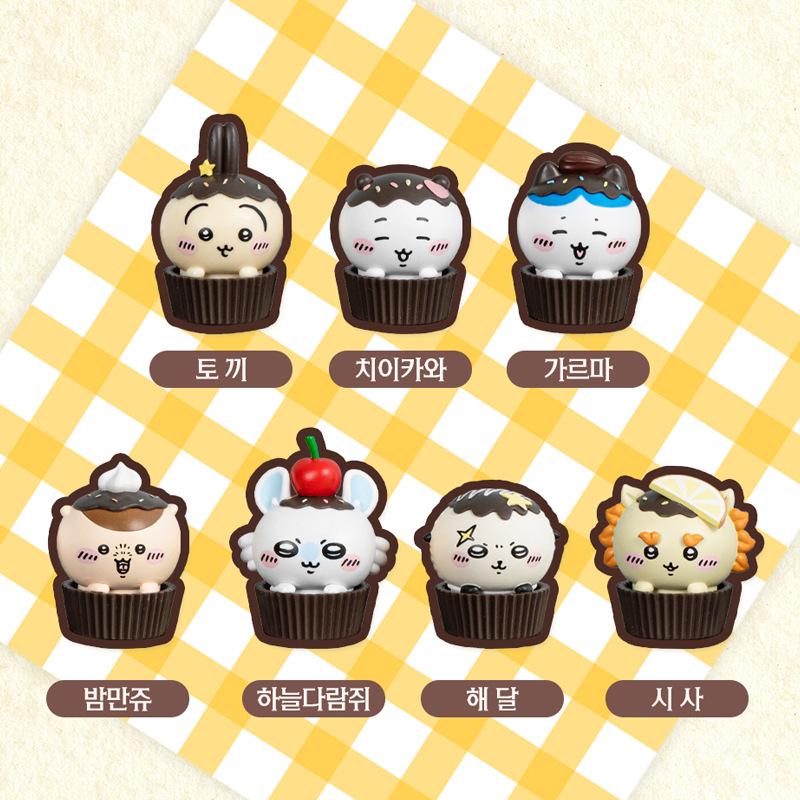 Cute Chiiikawa Usagi Hachi Desktop Ornament for Office Workstation