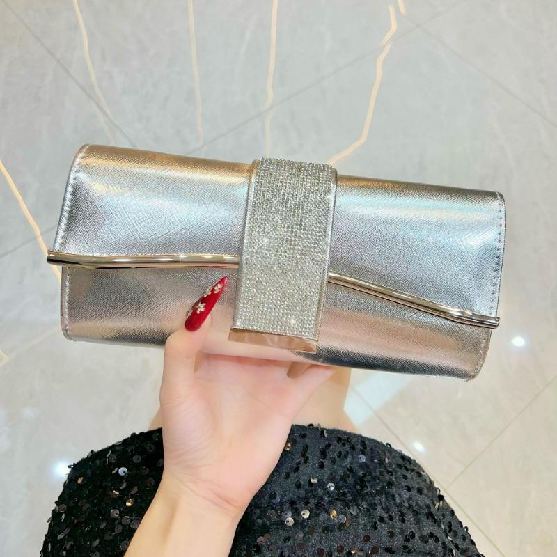 The Elegant Lady's Banquet Handbag - A Stylish Small Bag Adorned with Diamonds