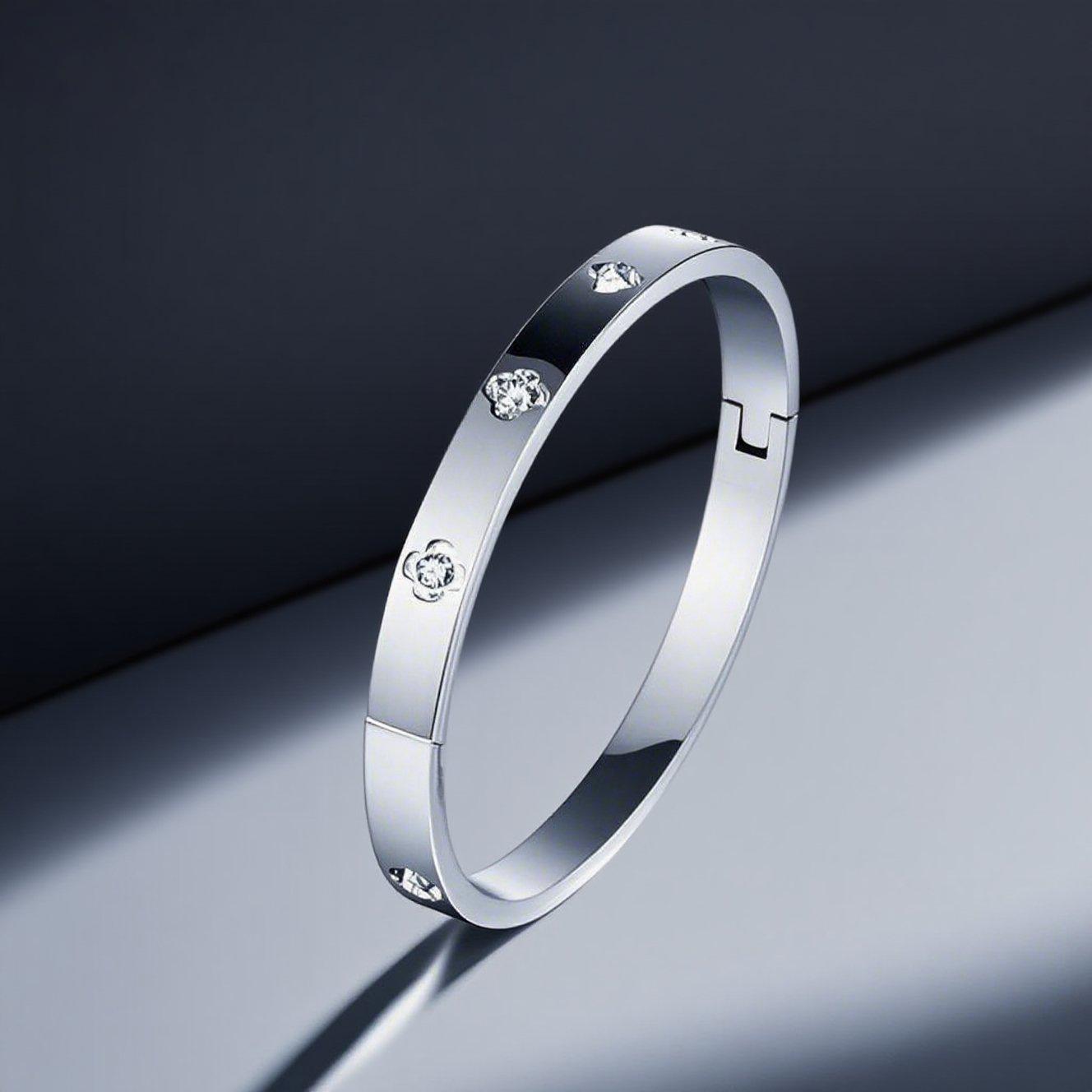 Non-Fading Four-Leaf Clover Titanium Steel Women s Bracelet