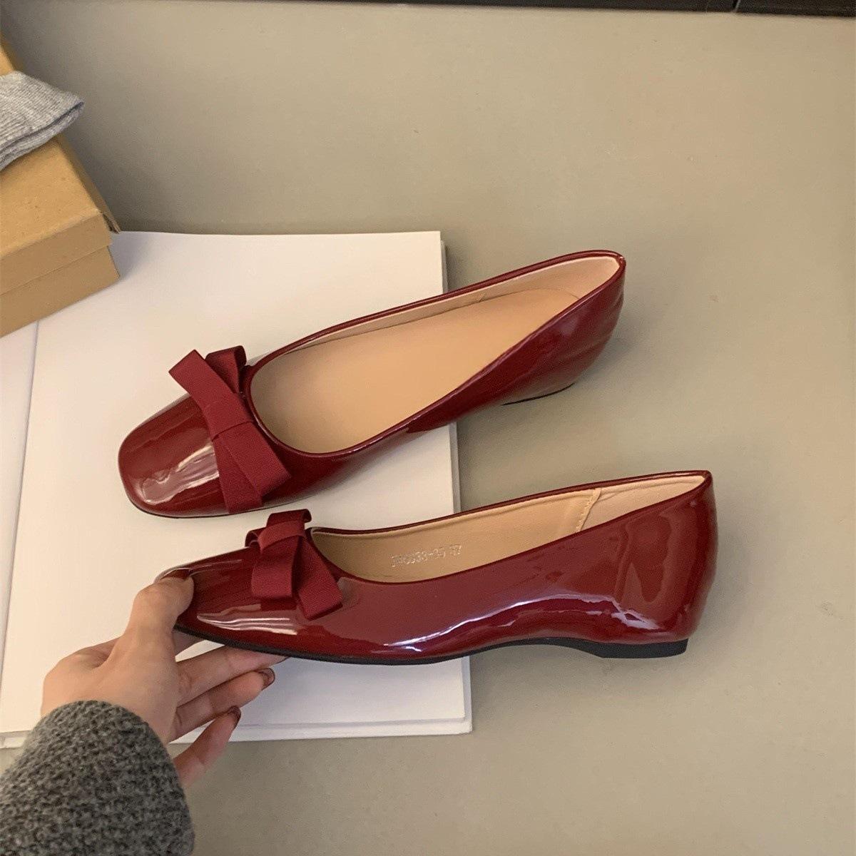 

inner height increase round head shallow mouth single shoes women s spring and autumn new patent leather grandma shoes flat bottom suede commuting one 40
