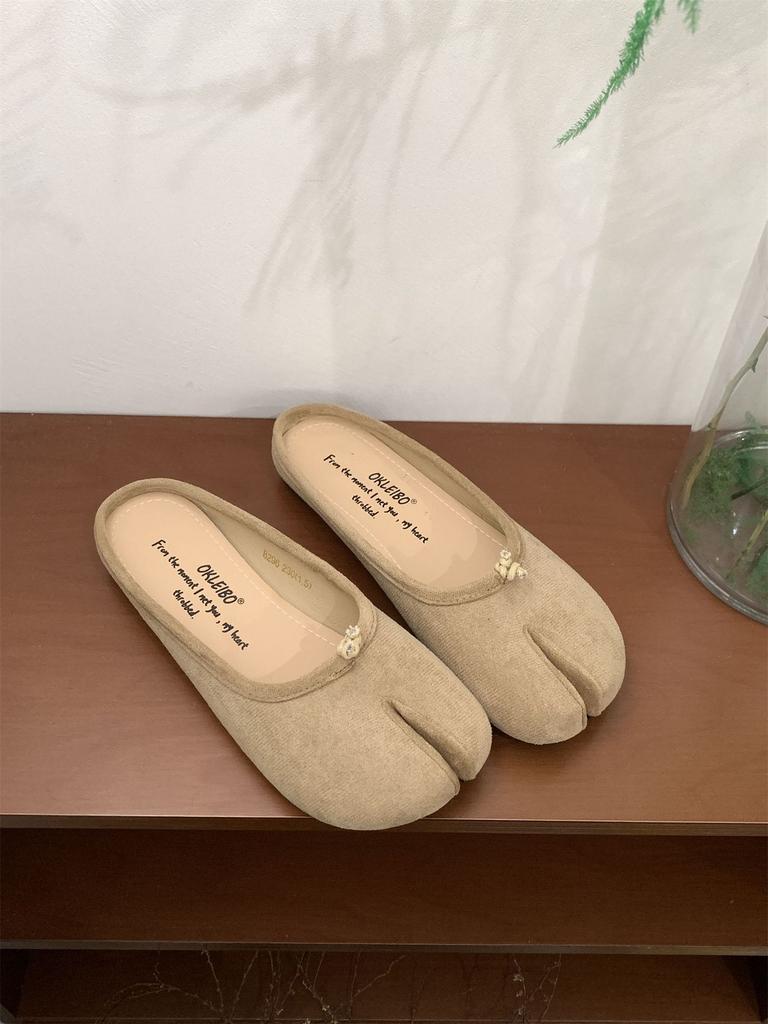 Fashion Retro Split-toe Shoes for Women, Suede Pig's Hoof Shoes, Soft-soled Closed-toe Half-slippers
