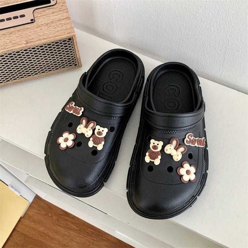 Hole shoes women's 2025 new women's muffin platform beach shoes student bag head wearing sandals