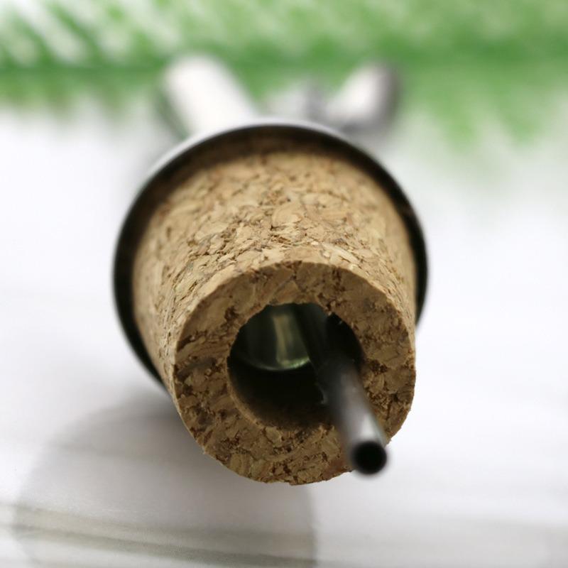 Stainless Steel Bottle Stopper Wine Pourer Cover Olive Oil Pourer Dispenser Spout Cork Vacuum Seal Leak-Proof Plug Kitchen Tools