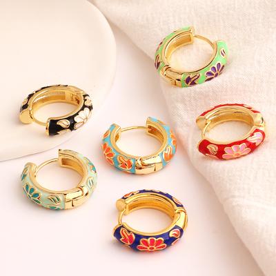 Vintage Emaille Blume Dicke Creolen für Damen Retro Metall Geometrischer Kreis Kleine Statement-Ohrringe Party Schmuck Geschenk