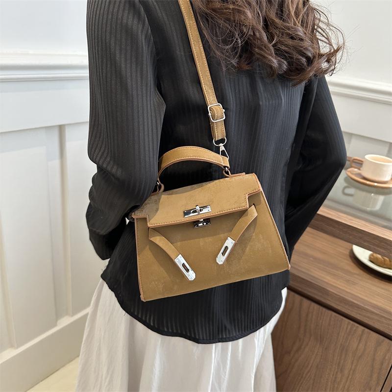 Simple Small Square Bag Popular Niche Handbag Small Bag for Women's Spring New Retro Fashion Crossbody Bag