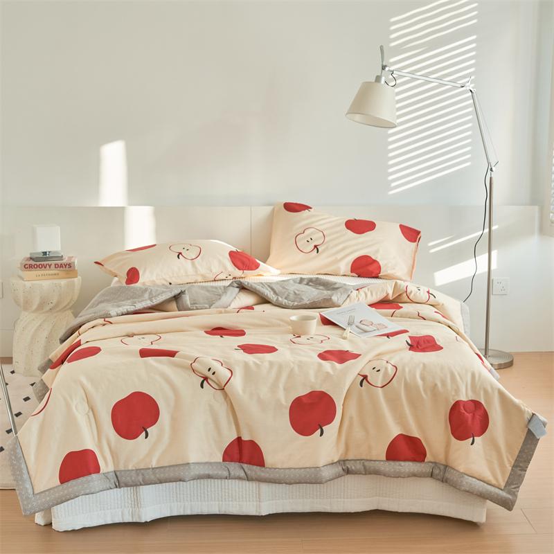 100% Cotton Animal Botanical Print Summer Comforter Comfortable Soft Breathable and Lightweight Quilted and Machine Washable