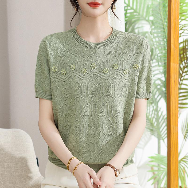 Stylish Round Neck Jacquard Ice Silk Knit Top for Mothers - Short Sleeve Summer Wear for Middle-aged and Elderly
