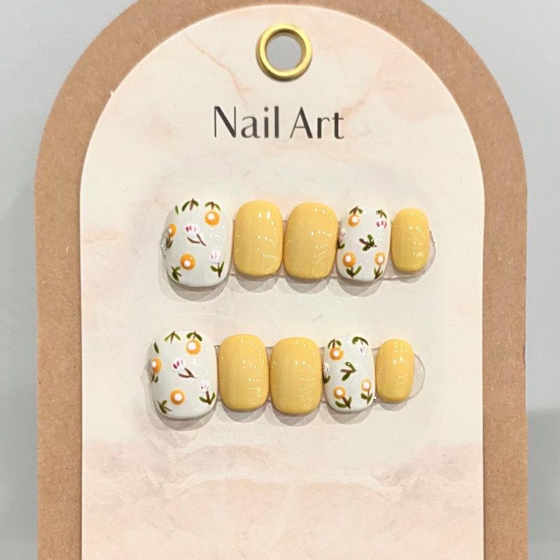 

Handmade Wear Nail Spring Little Yellow Flower Manicure Wear Nail Short and Simple Cute Style Nail Nail Stickers Small yellow XS