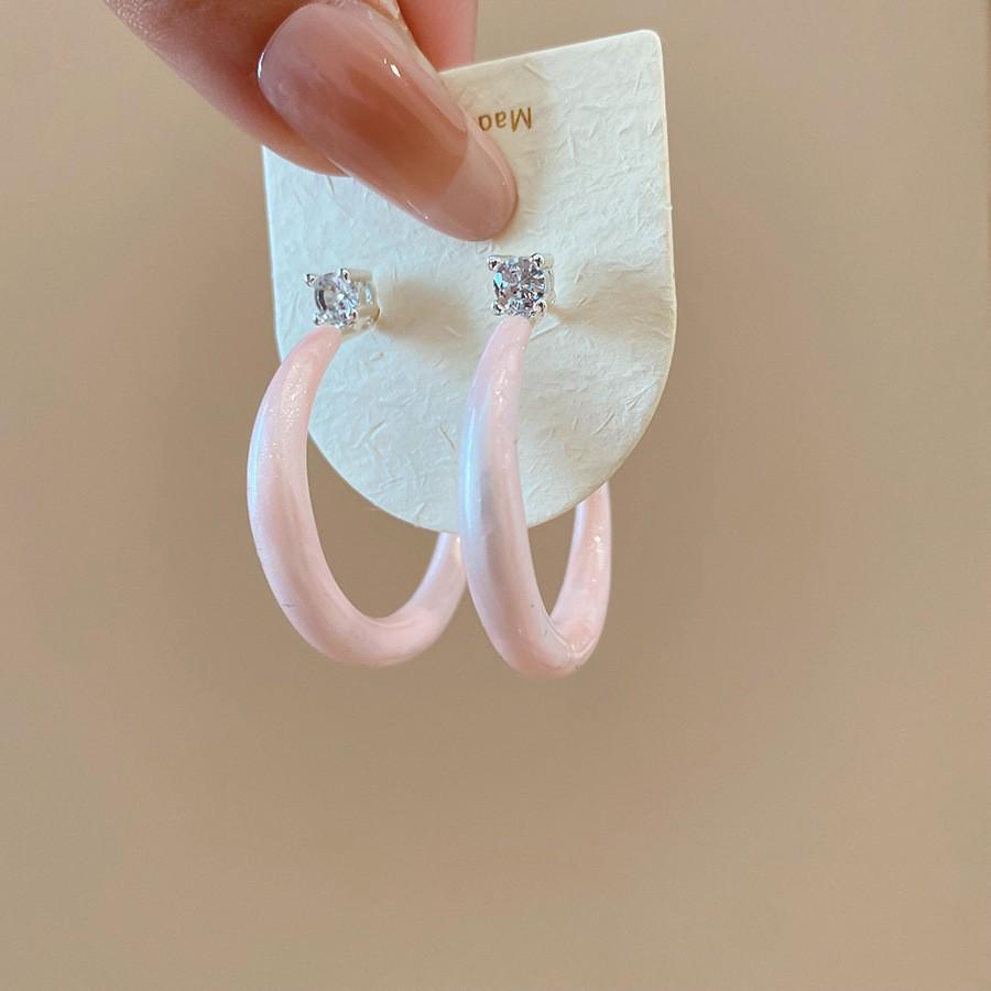 Silver Needle Pink Cubic Zirconia Flower Stud Earrings – Elegant & Delicate Accessories for Women.