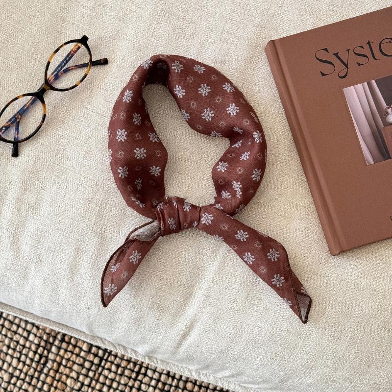 70Cm Polka Dot Flower Small Square Scarf Women Versatile Headwear Luxury Scarf Shawl Bag Accessories Casual Elegant Breathable