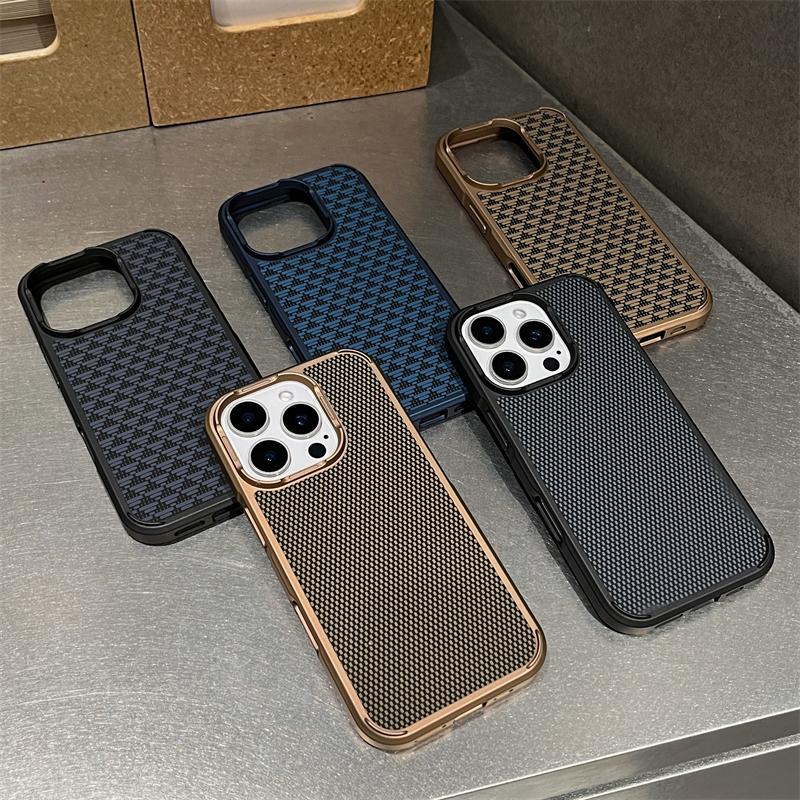 Luxury Carbon Fiber Pattern For Magsafe Matte Case For iPhone 16 15 14 Plus 13 12 Pro Max Magnetic Shockproof Bumper Armor Cover