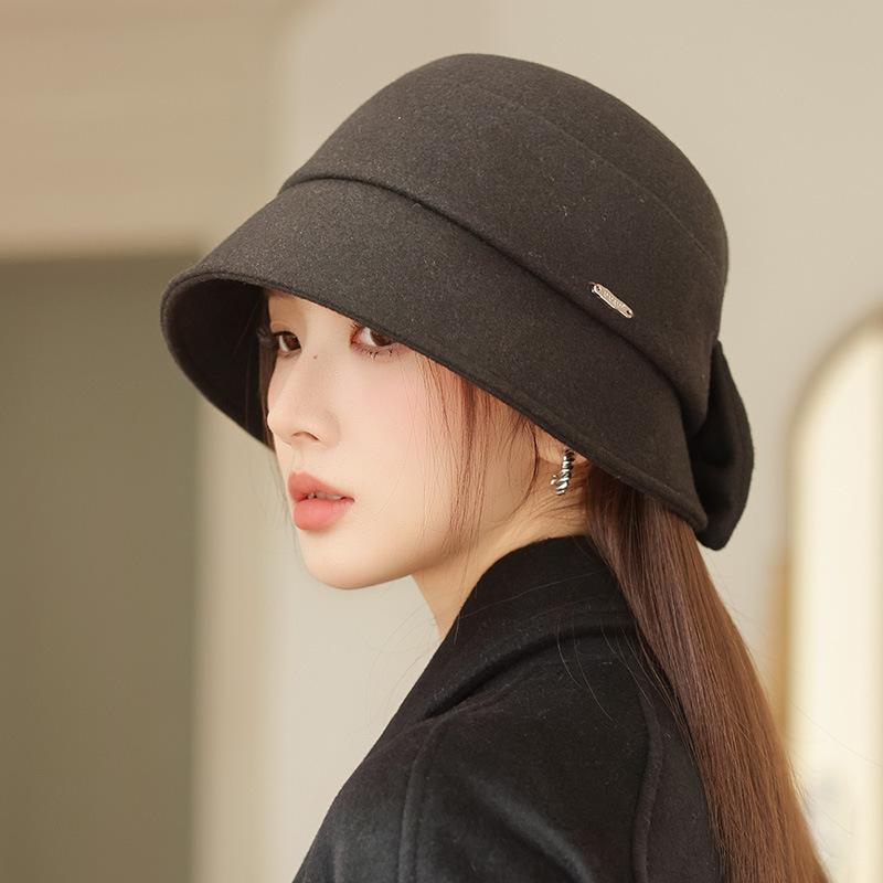 

Модная и универсальная шляпа-панама в корейском стиле с бантом, новая ветрозащитная и теплая шляпа для женщин на весну и осень, повседневная шляпа-ведерко, подчеркивающая лицо average size